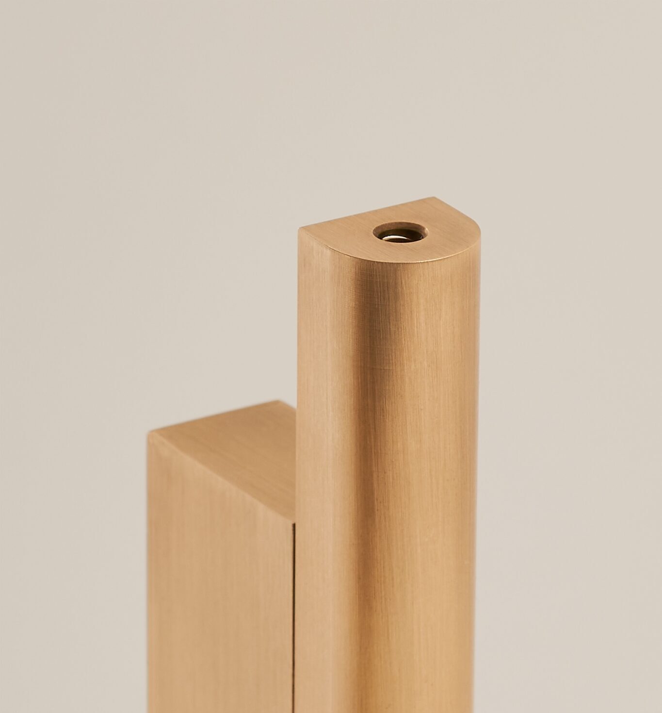 KNNOX candle lighter – side view of brass candle lighter with open slider